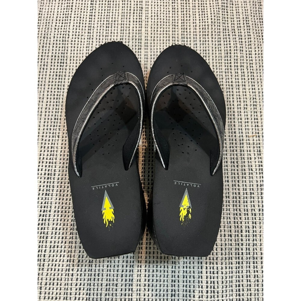 Volatile black 3ed flowers Women's Wedge Sandal size 8 - Picture 4 of 11